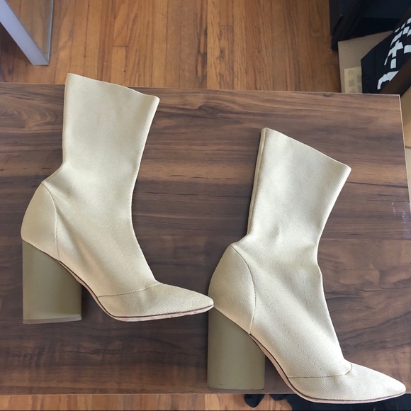 Yeezy Shoes - YEEZY season 4 sock booties